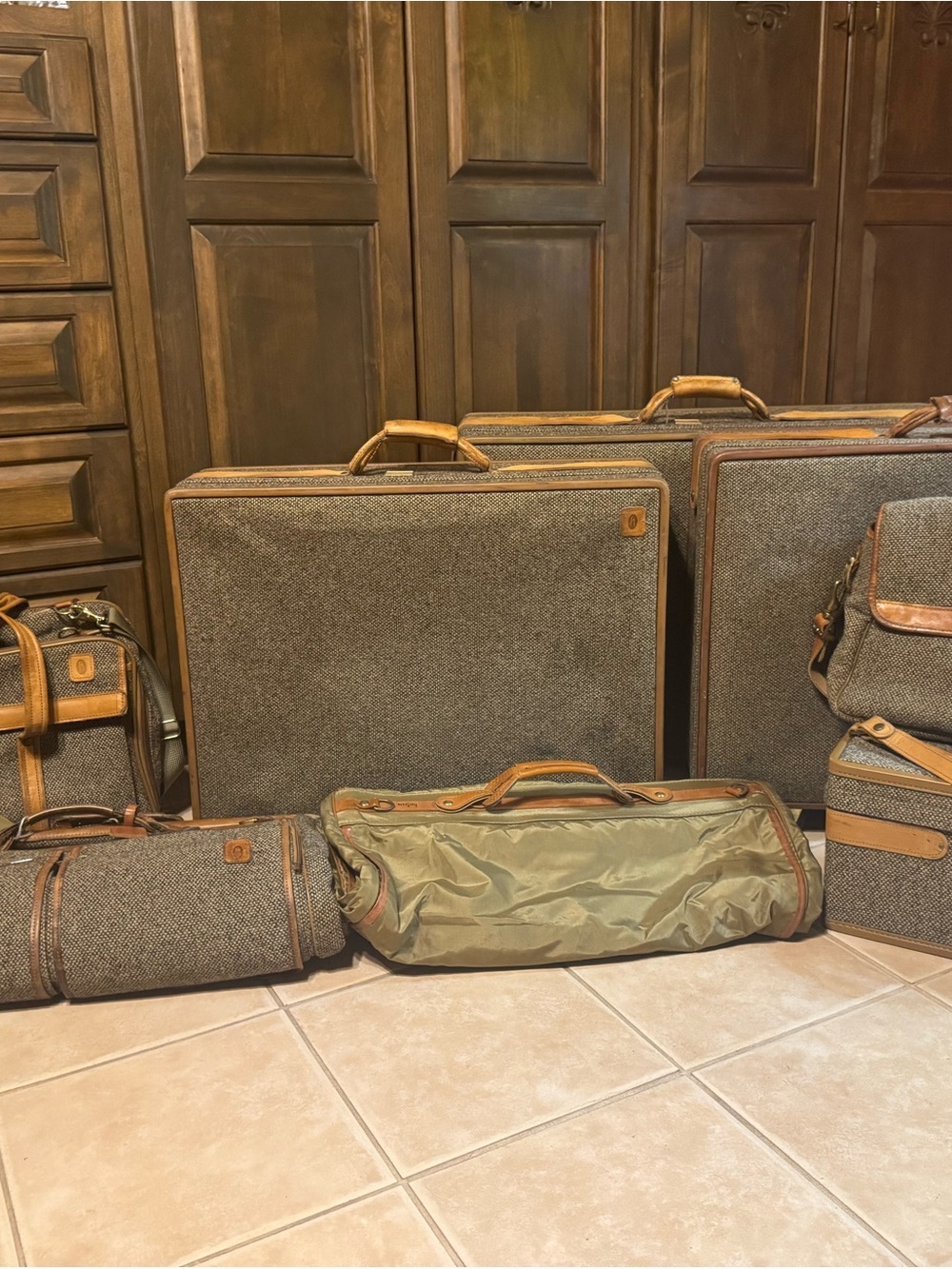 Men’s Tweed Travel Set with Tan Leather Trim - Classic Weekend Luggage